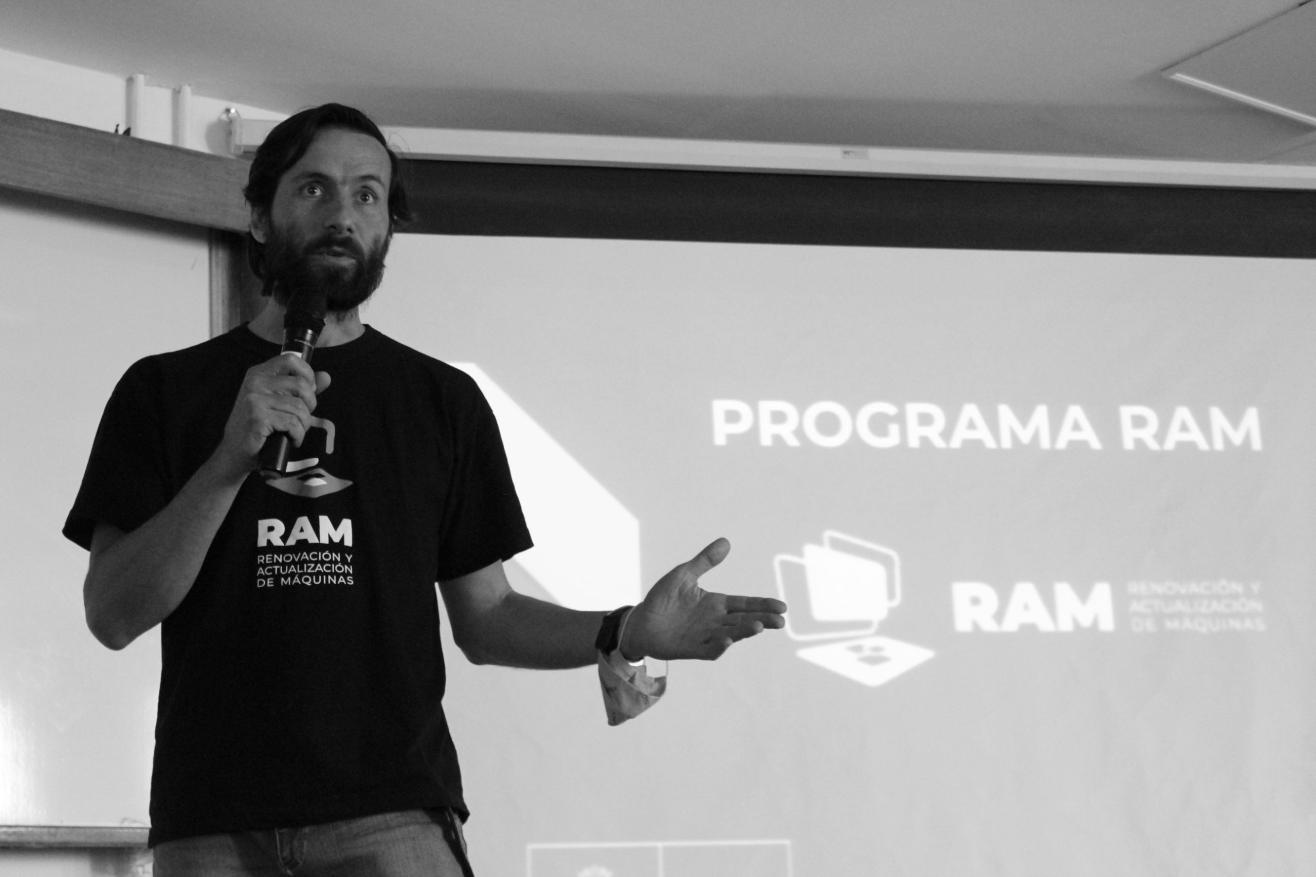Lee más sobre el artículo El Programa RAM participó en la FLISOL